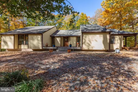 9337 Green Arbor Dr, King George, VA 22485