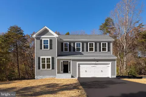 8411 Delegate Dr, King George, VA 22485
