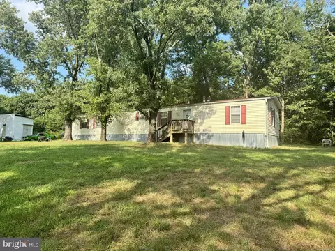 16527 Ridge Rd, King George, VA 22485