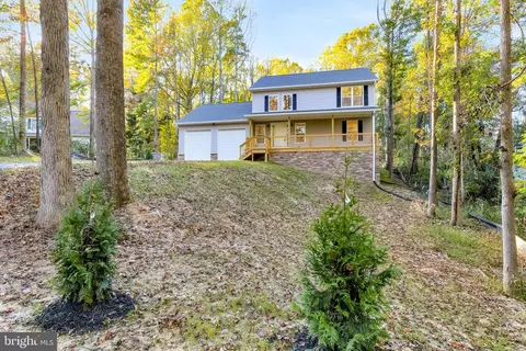 10308 Mckinley Dr, King George, VA 22485