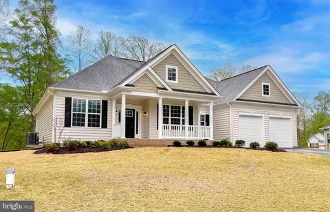 10010 Mulberry Ct, King George, VA 22485