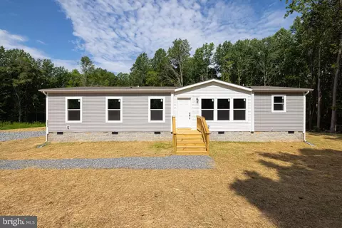 5473 Winston Pl, King George, VA 22485