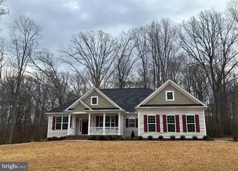 10136 Mulberry Ct, King George, VA 22485