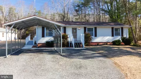 9357 Hickory Ln, King George, VA 22485