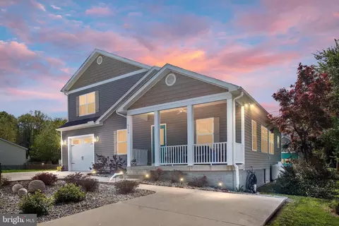 6134 5th St, King George, VA 22485
