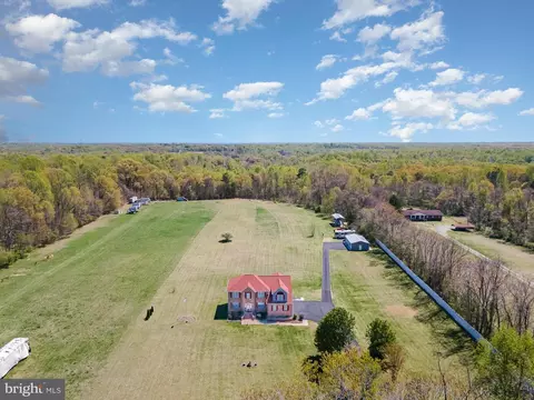 9121 Will Loop, King George, VA 22485 photo 5