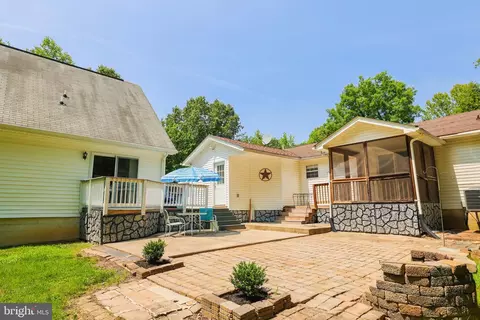 7388 Price Ct, King George, VA 22485