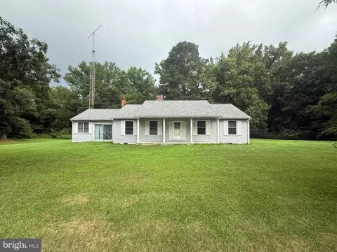 15390 James Madison Pkwy, King George, VA 22485