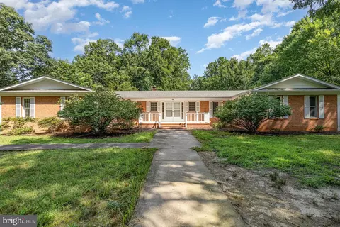 7512 Marmion Ln, King George, VA 22485