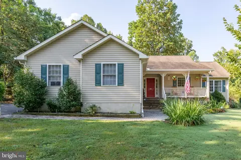 8460 Reagan Dr, King George, VA 22485