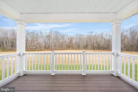 11260 Emerald Dr, King George, VA 22485 photo 5
