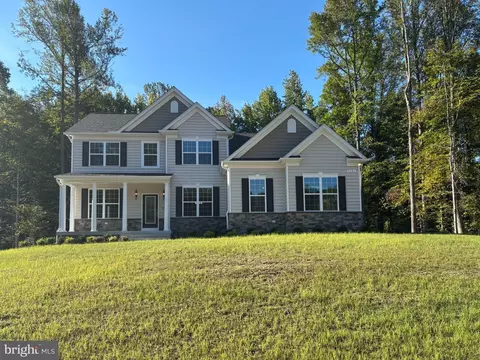 9301 Coralberry Dr, King George, VA 22485