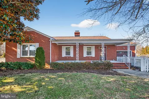 6228 Potomac Dr, King George, VA 22485