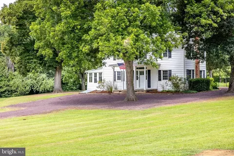 10287 Dahlgren Rd, King George, VA 22485