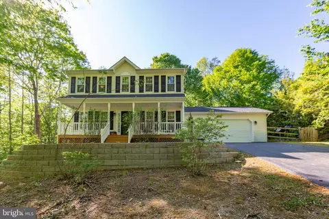 8863 Sherman Cir, King George, VA 22485