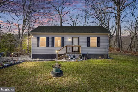 11019 Cozy Ct, King George, VA 22485
