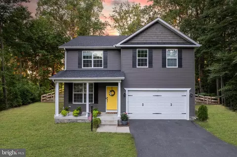 8454 Colfax Dr, King George, VA 22485