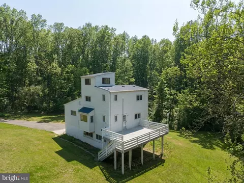 13380 Union Dr, King George, VA 22485