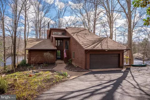 10234 Ashland Dr, King George, VA 22485