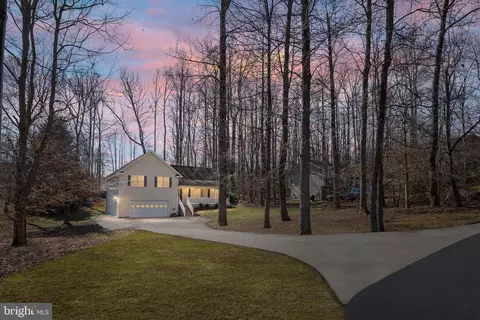 6206 Dawes Dr, King George, VA 22485