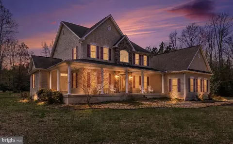 8662 Sandy Beach Ln, King George, VA 22485