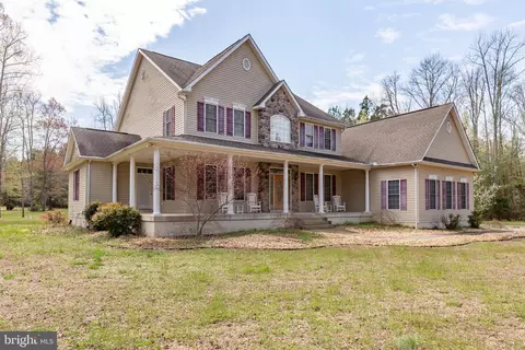 8662 Sandy Beach Ln, King George, VA 22485