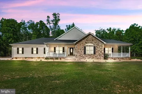 9310 Sandy Beach Ln, King George, VA 22485