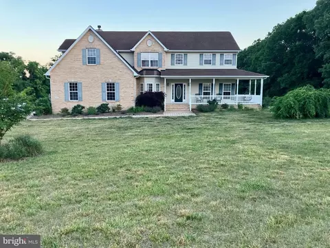 2076 Percheron Dr, King George, VA 22485