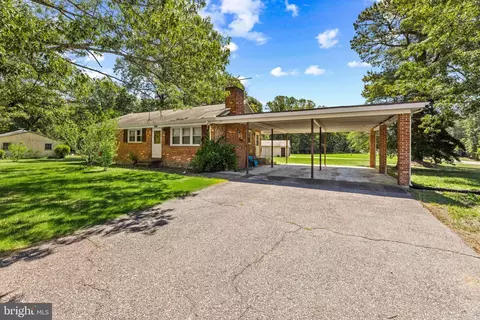 13130 Round Hill Rd, King George, VA 22485