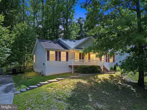 6391 Wheeler Dr, King George, VA 22485