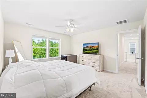 Bedroom - 6325 Pointer Ln, King George, VA 22485 photo 3 of 7