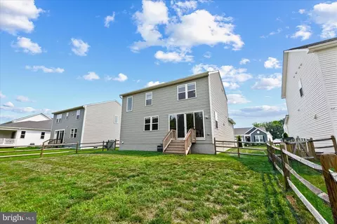 Exterior - 6325 Pointer Ln, King George, VA 22485 photo 6 of 9