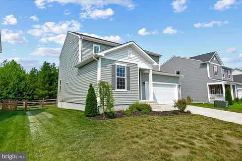 Exterior - 6325 Pointer Ln, King George, VA 22485 photo 2 of 9