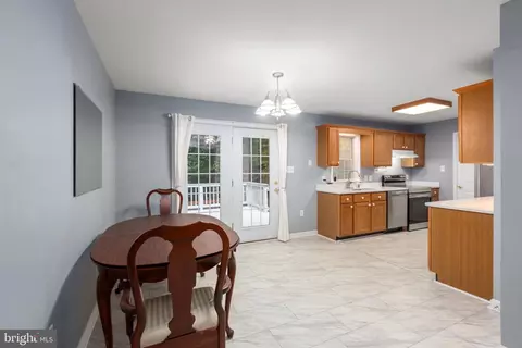 Dining - 8329 Delegate Dr, King George, VA 22485 photo 2 of 2