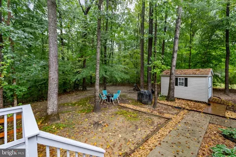 Exterior - 8329 Delegate Dr, King George, VA 22485 photo 6 of 7