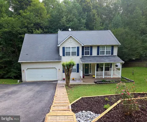 9077 Dallas Ct, King George, VA 22485