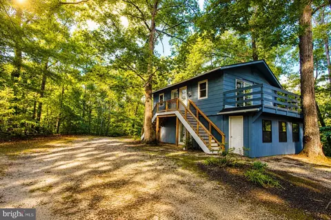 185 Pond Point Ave, Walkerton, VA 23177