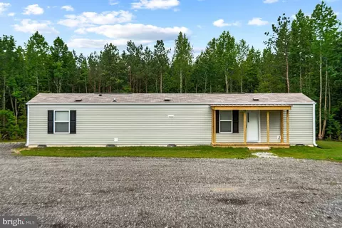 568 Reed Bridge Farm Rd, Bruington, VA 23023
