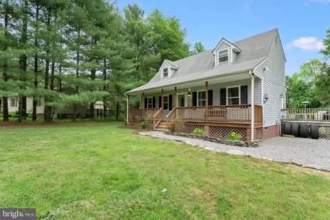 17 White Pine Ct, Aylett, VA 23009