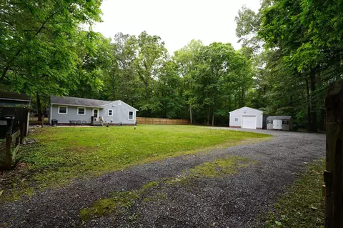 673 Oak Springs Dr, Aylett, VA 23009