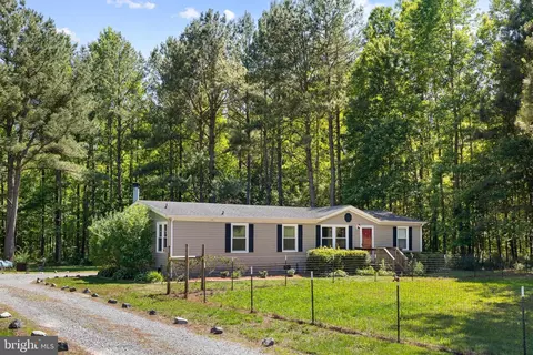 4278 Dorrell Rd, Aylett, VA 23009