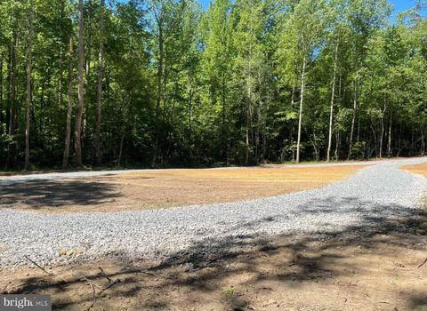 Elk Creek Road, Mineral, VA 23117