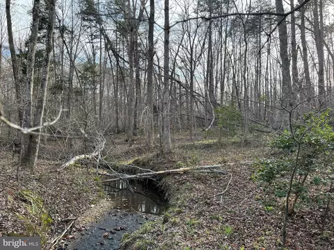 Public Side - Louisa - Non Hoa, Mineral, VA 23117