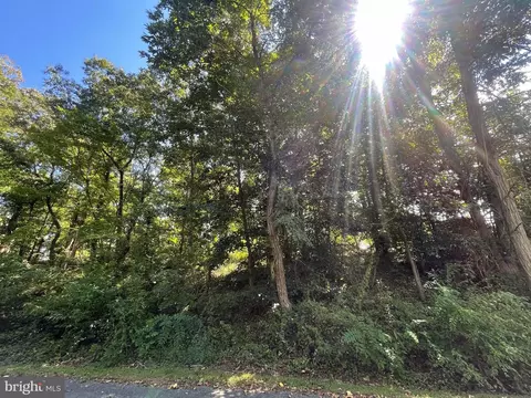 56 Lakeview Circle, Louisa, VA 23093