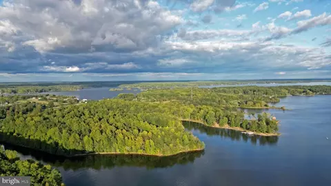 5 Carrs Bridge Road, Bumpass, VA 23024