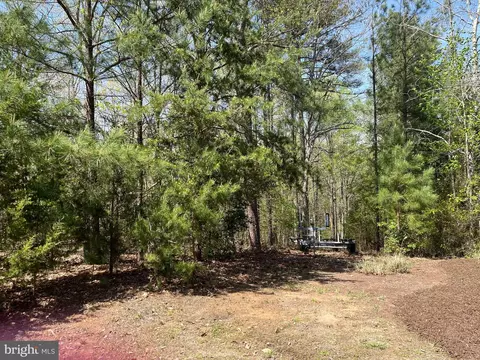 Oak Grove Drive, Mineral, VA 23117