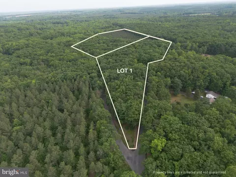 1 Roundabout Road, Louisa, VA 23093