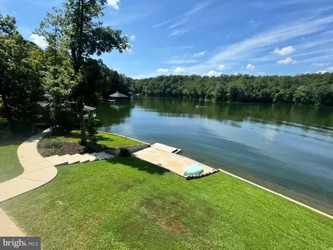 8 Elnor Rd, Bumpass, VA 23024 photo 12
