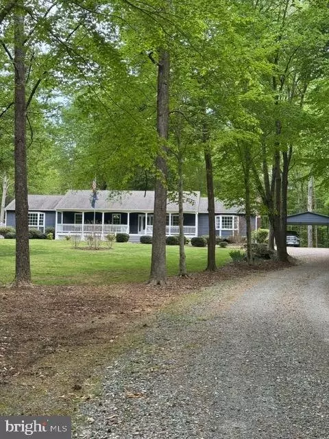 1198 Dongola Rd, Mineral, VA 23117