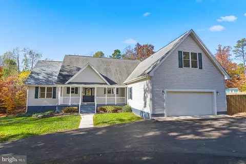 1923 Hensley Rd, Mineral, VA 23117